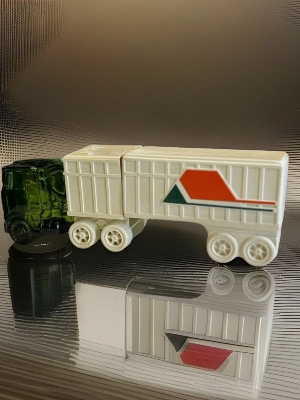 Avon Highway King Truck Decanter Set Wild Country With Box 1970s